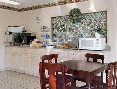Super 8 By Wyndham Rock Port Mo Hotell Rom bilde